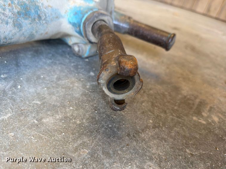 image for item EP7807 (3) pneumatic hammers