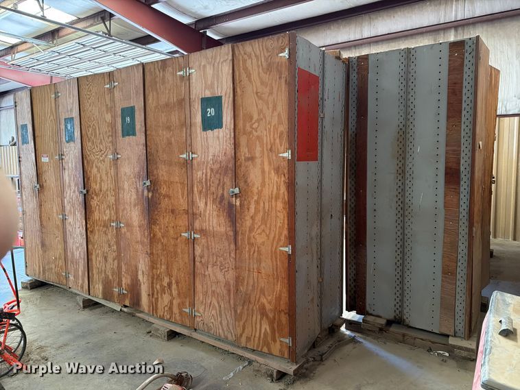 image for item EP7816 (2) storage lockers