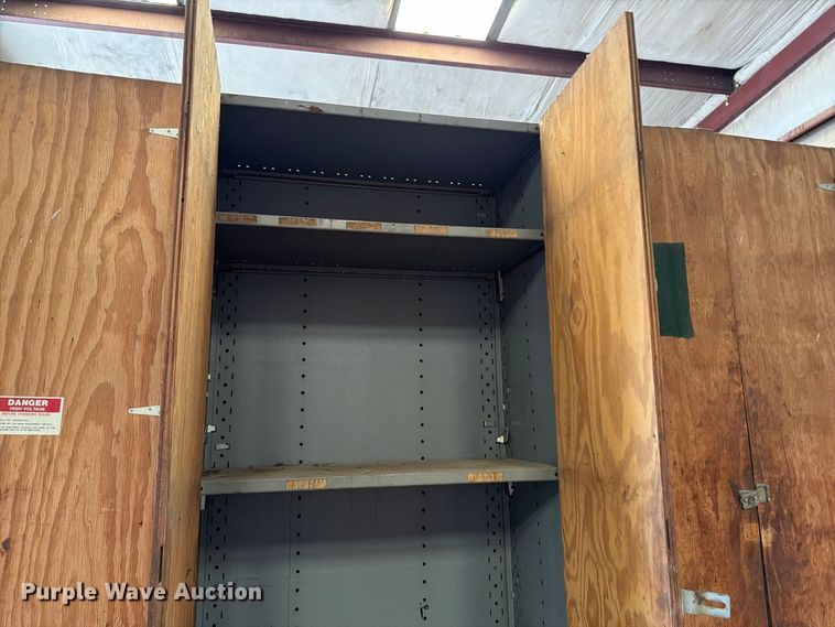 image for item EP7816 (2) storage lockers