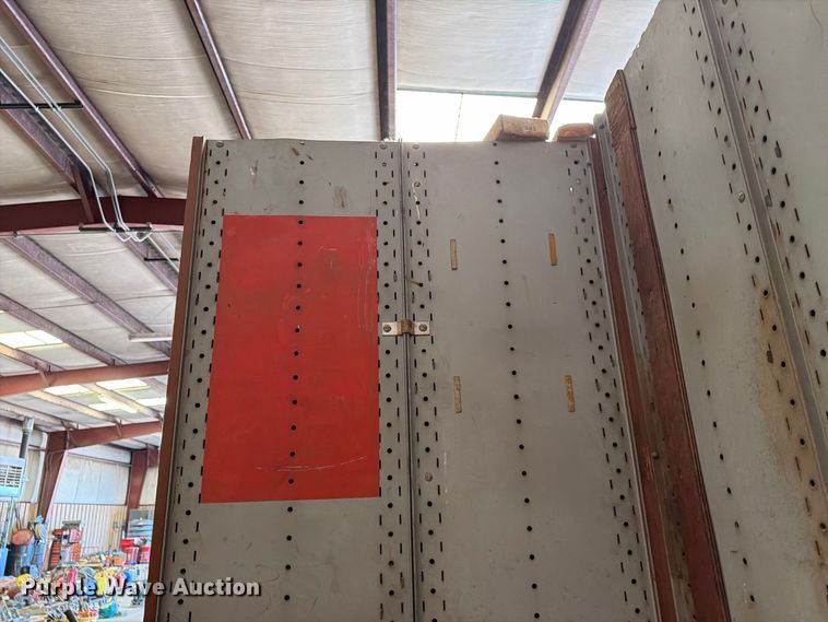 image for item EP7816 (2) storage lockers