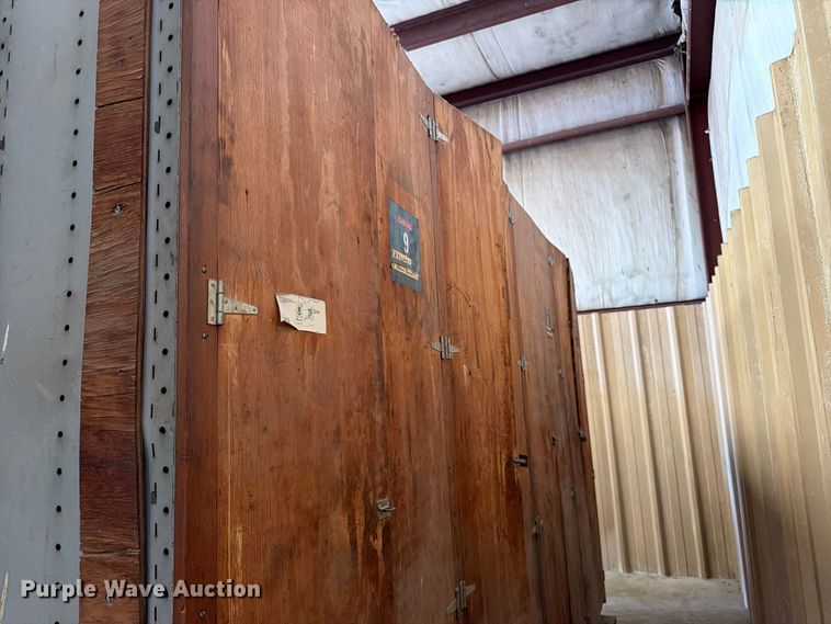image for item EP7816 (2) storage lockers