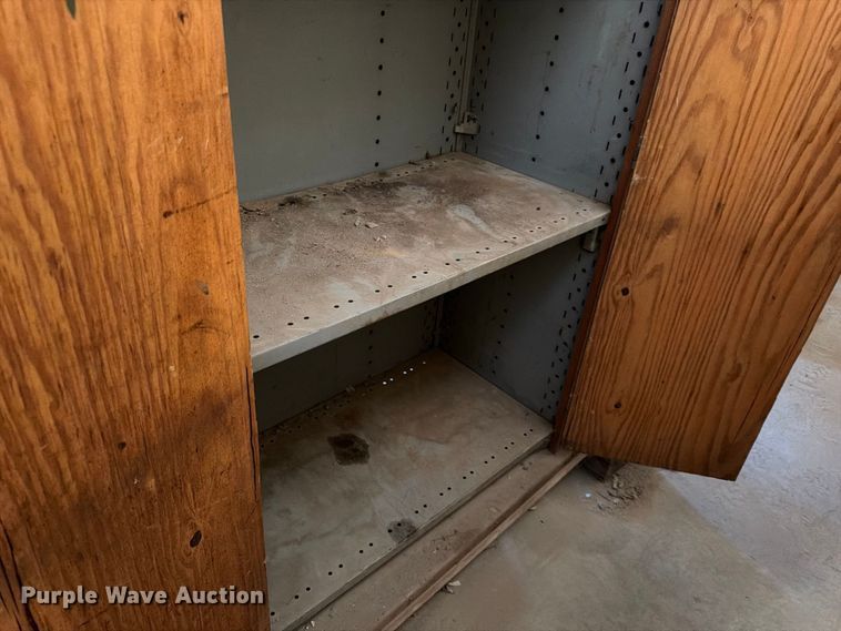 image for item EP7816 (2) storage lockers