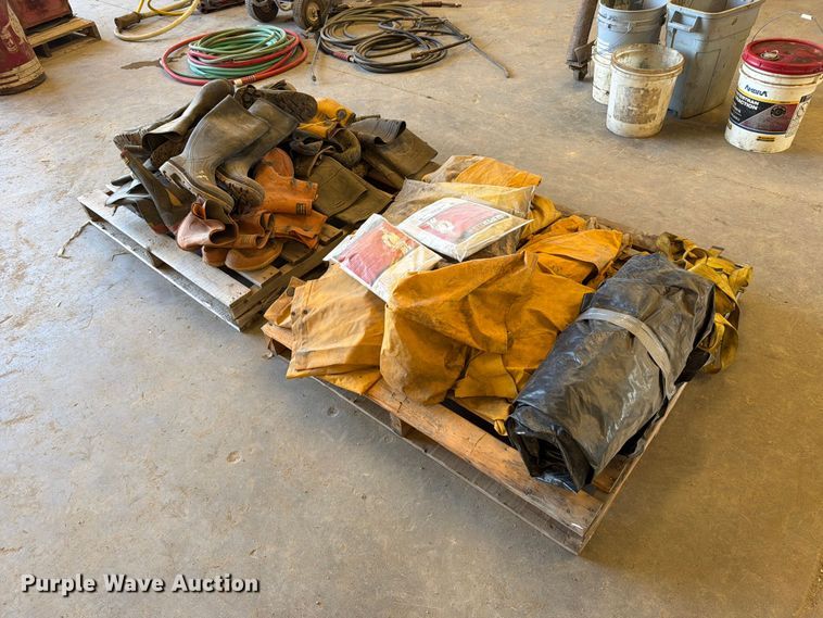image for item EP7820 (2) pallets of boots and protective clothing