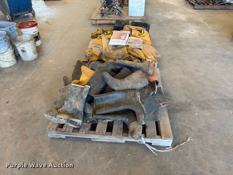 image for item EP7820 (2) pallets of boots and protective clothing