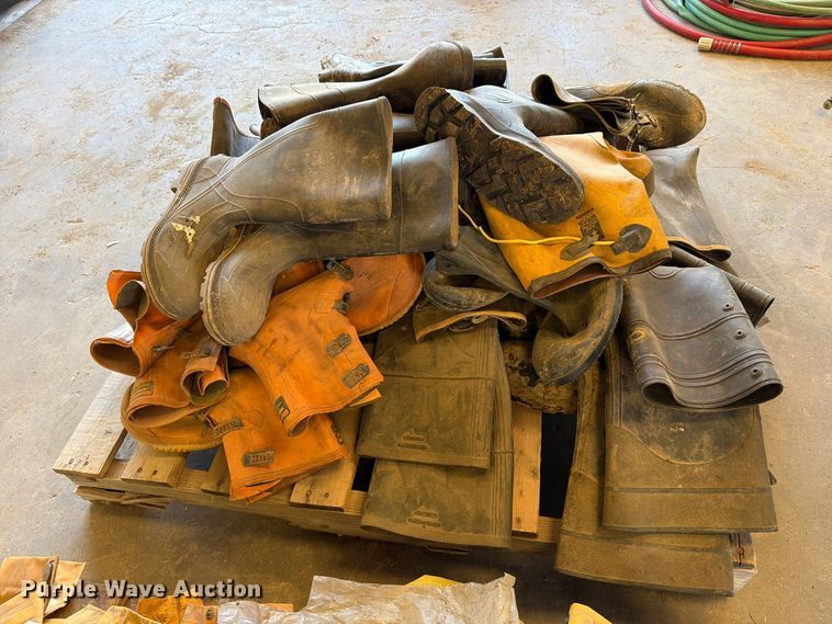 image for item EP7820 (2) pallets of boots and protective clothing