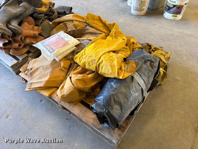 image for item EP7820 (2) pallets of boots and protective clothing
