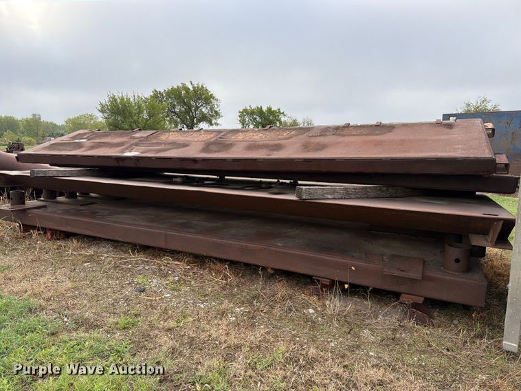image for item ES1081 (2) sets of trench shields