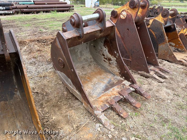 image for item ES1087 2009 Geith HF49-036 excavator bucket
