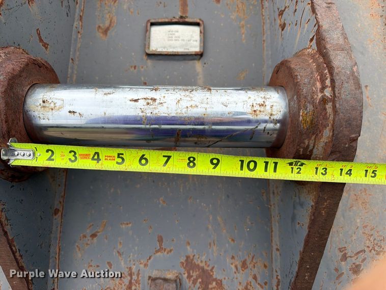 image for item ES1087 2009 Geith HF49-036 excavator bucket