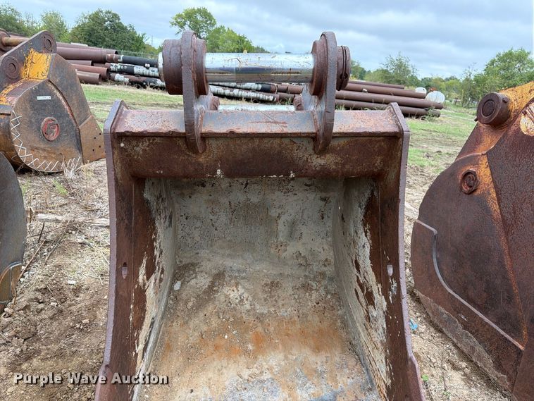 image for item ES1087 2009 Geith HF49-036 excavator bucket