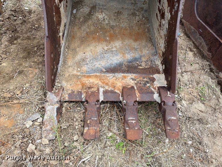 image for item ES1087 2009 Geith HF49-036 excavator bucket