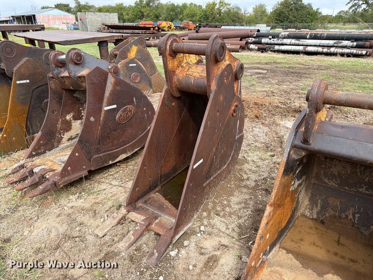 Excavator bucket