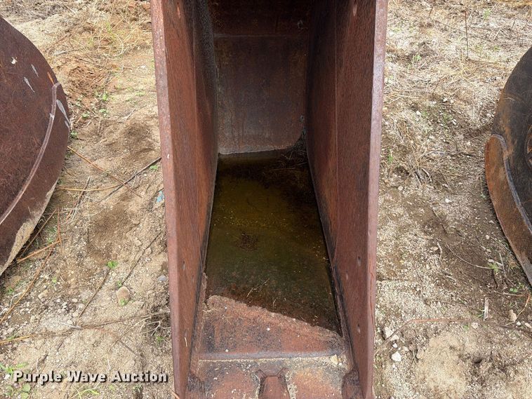 image for item ES1088 Excavator bucket