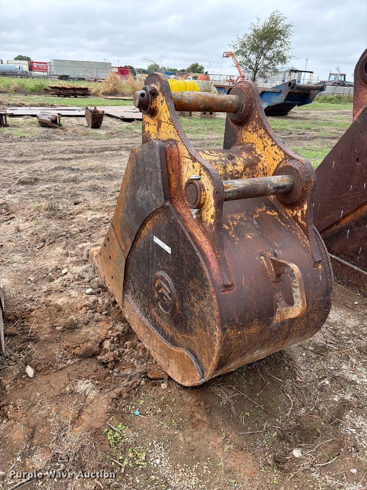 image for item ES1089 CF excavator bucket