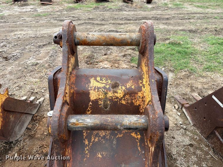 image for item ES1089 CF excavator bucket