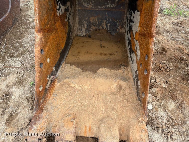 image for item ES1089 CF excavator bucket