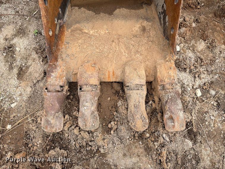 image for item ES1089 CF excavator bucket