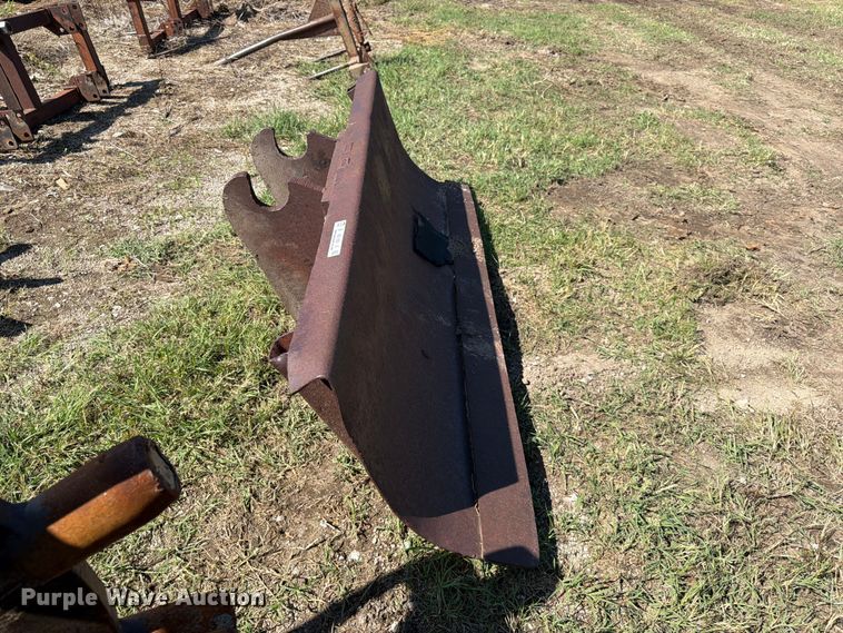 image for item ES1092 Excavator blade 