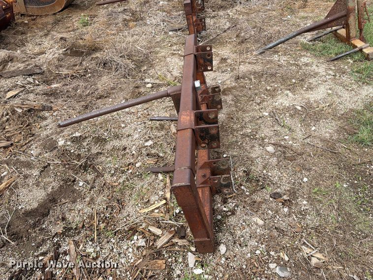 image for item ES1093 (3) hay bale spears