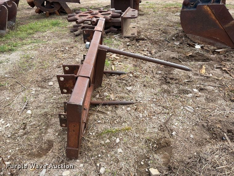 image for item ES1093 (3) hay bale spears