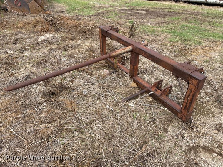 image for item ES1093 (3) hay bale spears