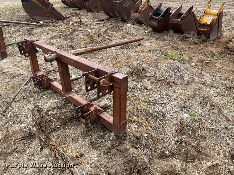 image for item ES1093 (3) hay bale spears