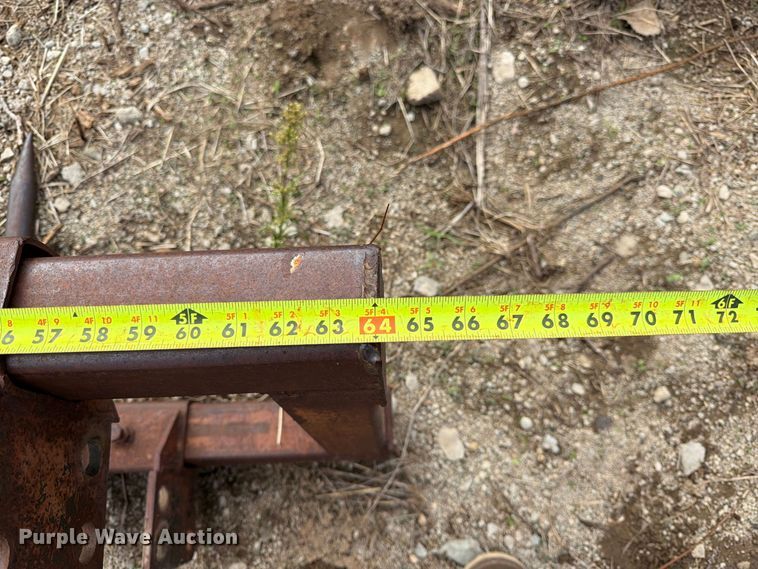 image for item ES1093 (3) hay bale spears