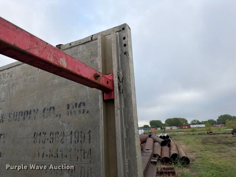 image for item ES1096 Aluminum Trench Shield
