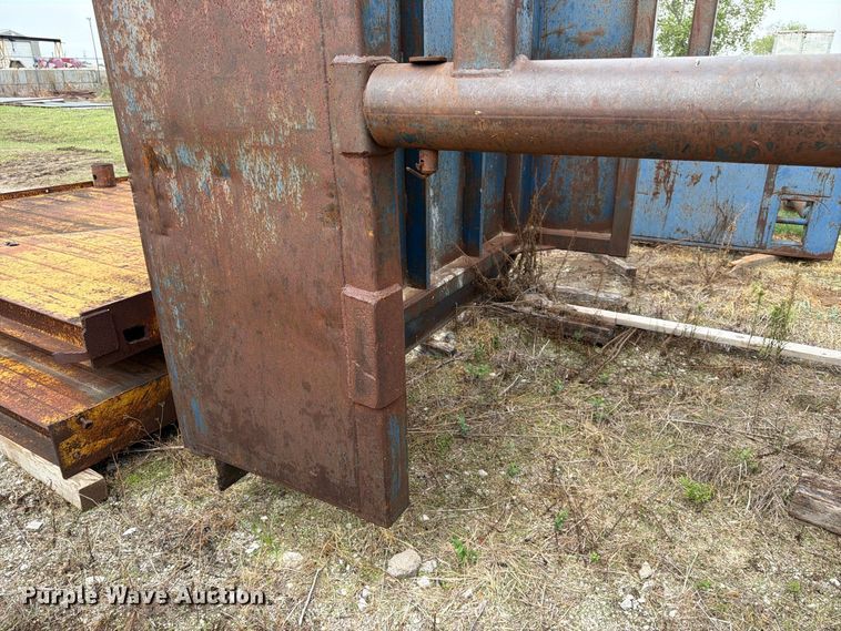 image for item ES1097 MH8 manhole box