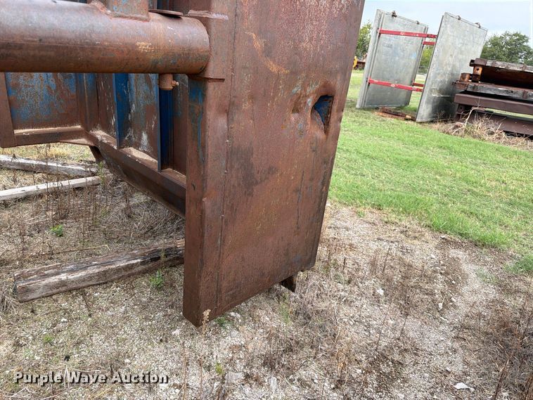 image for item ES1097 MH8 manhole box