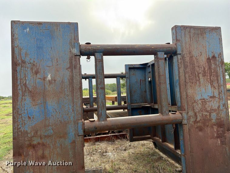 image for item ES1097 MH8 manhole box