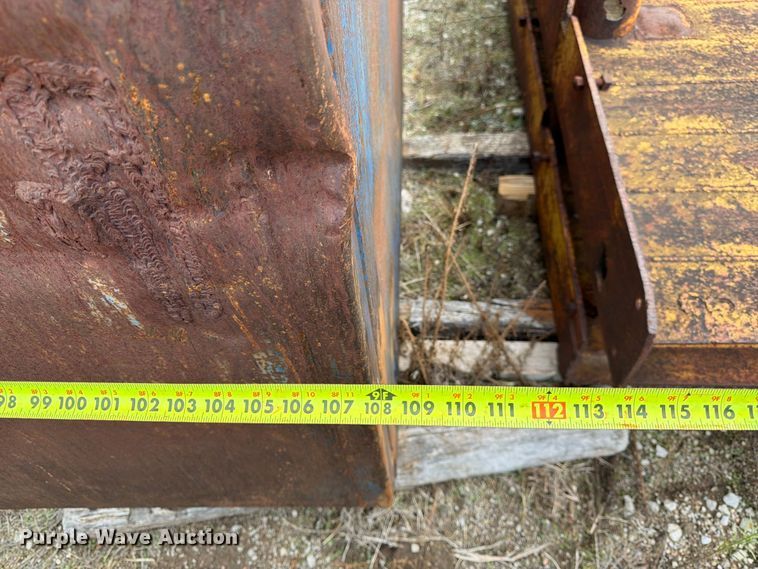 image for item ES1097 MH8 manhole box