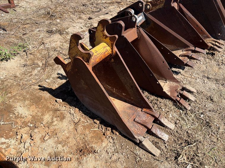 image for item ES1102 (4) buckets
