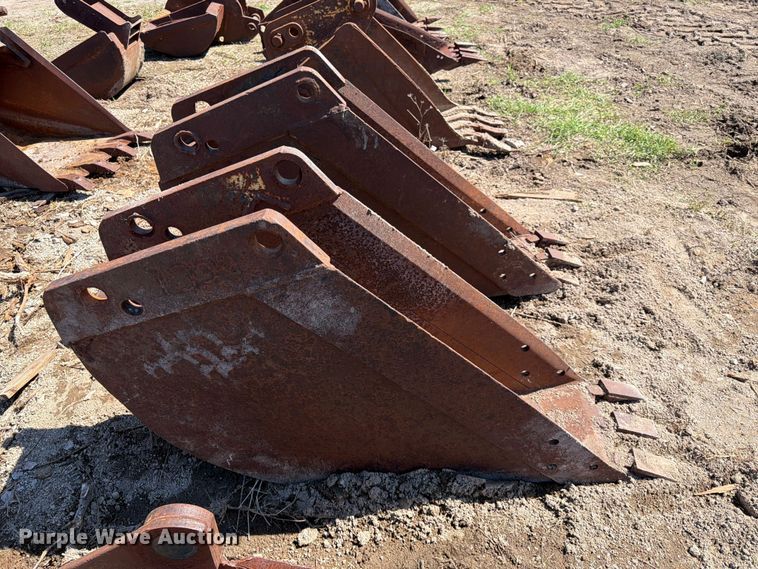 image for item ES1103 (2) buckets
