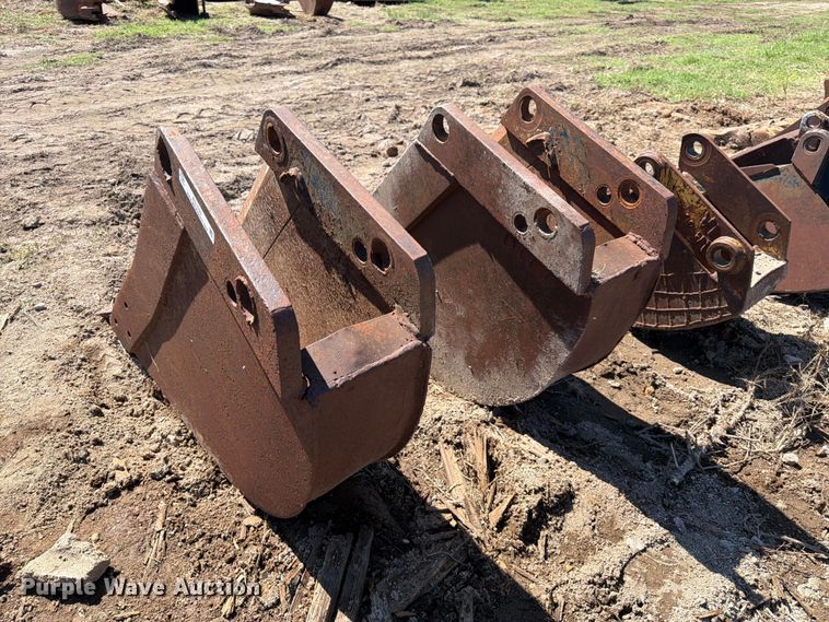 image for item ES1103 (2) buckets