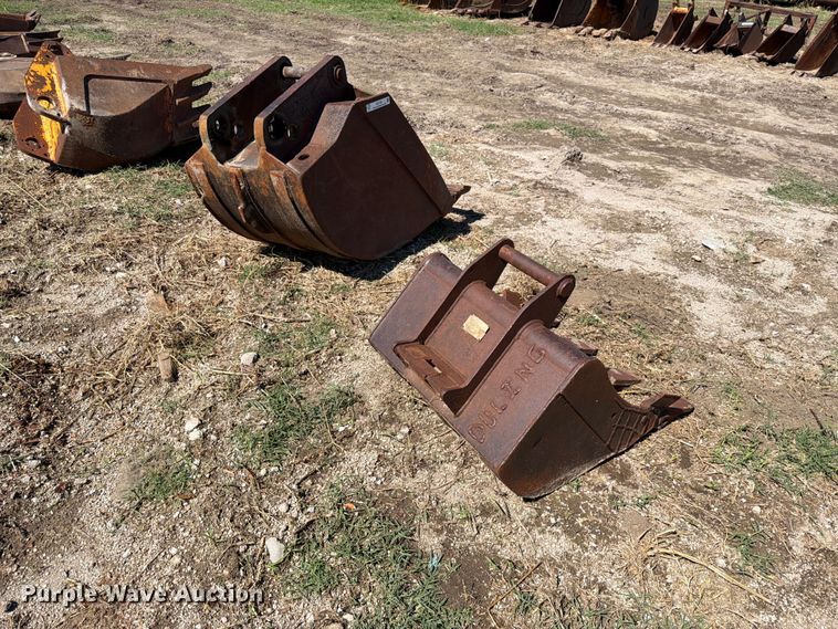 image for item ES1107 (2) buckets