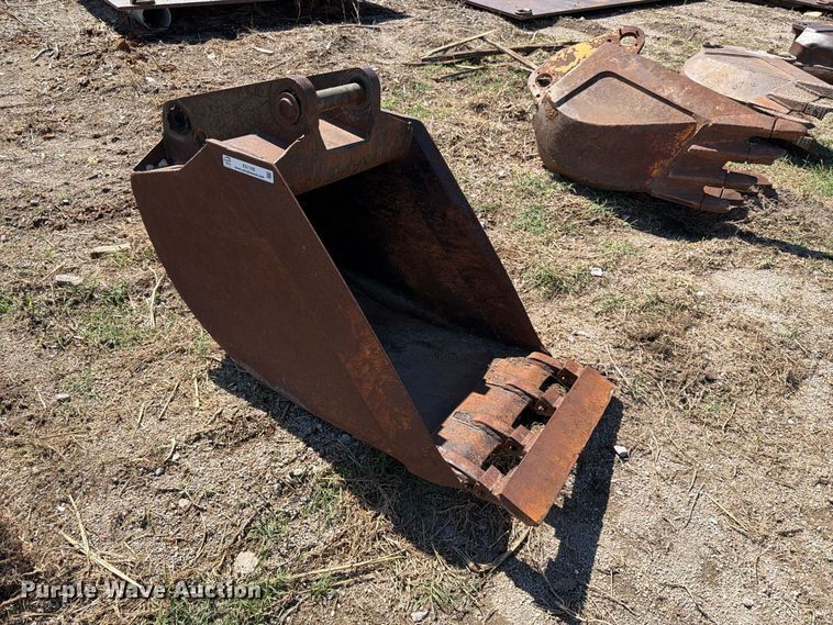 image for item ES1107 (2) buckets