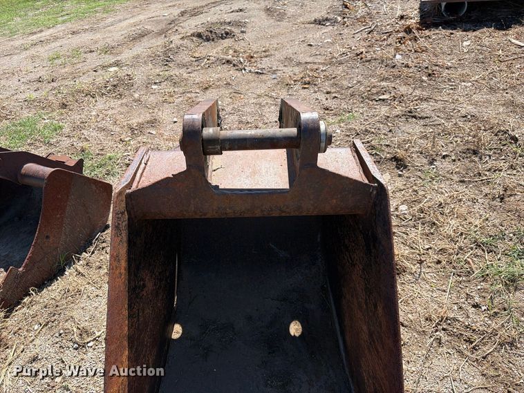 image for item ES1107 (2) buckets