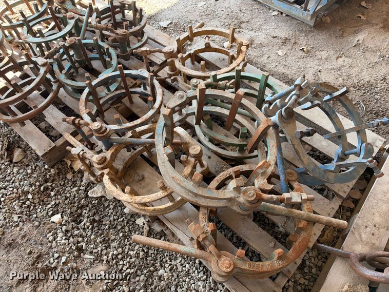 image for item EX2236 Pipe cage clamps