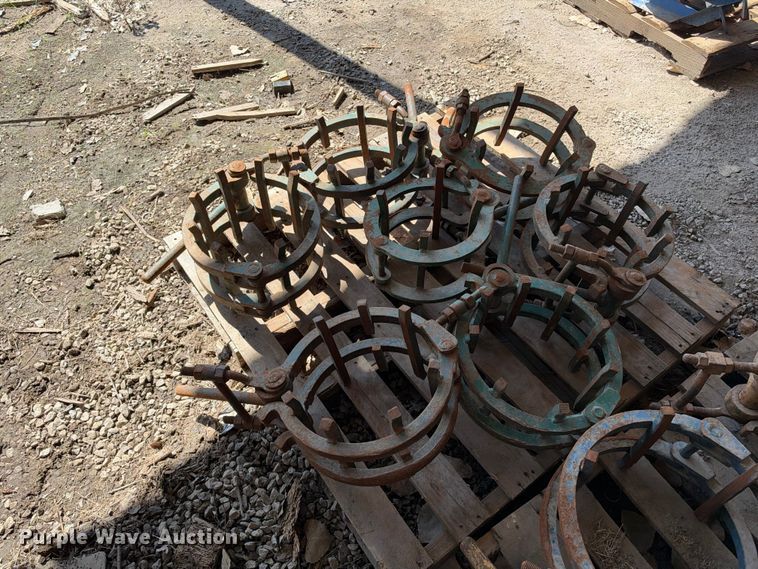 image for item EX2236 Pipe cage clamps