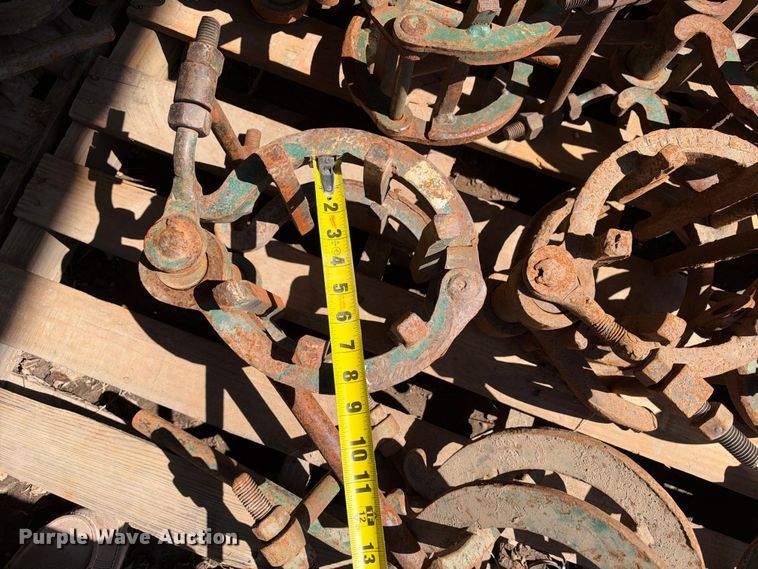 image for item EX2236 Pipe cage clamps