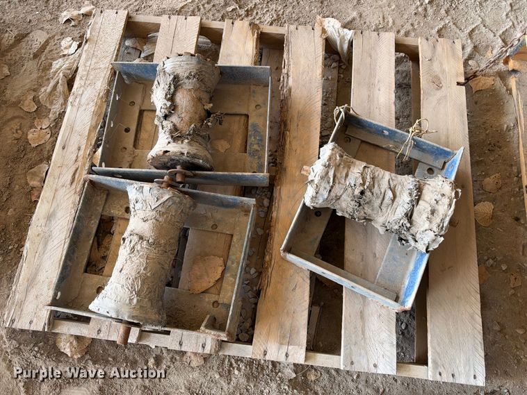 image for item EX2239 (5) pallets of pipe stands