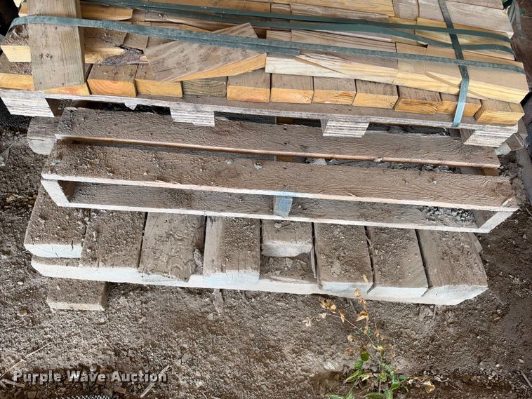 image for item EX2240 (7) pallets of blocking 