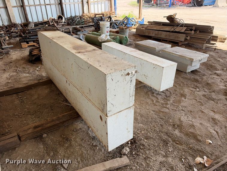 image for item EX2242 (4) toolboxes