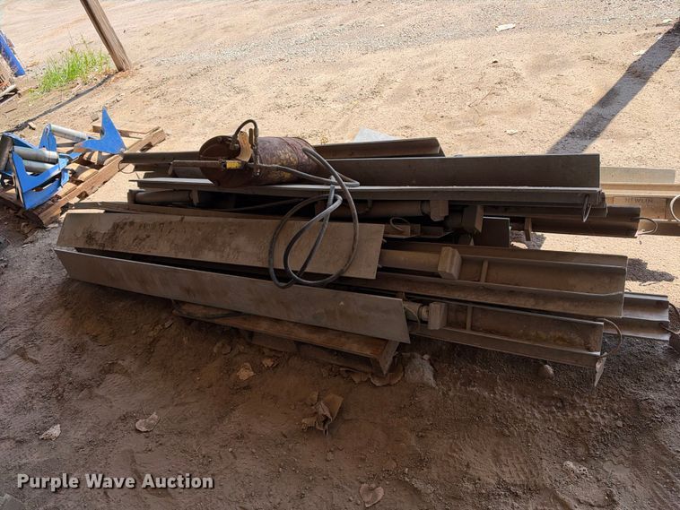 image for item EX2244 Shoring braces 