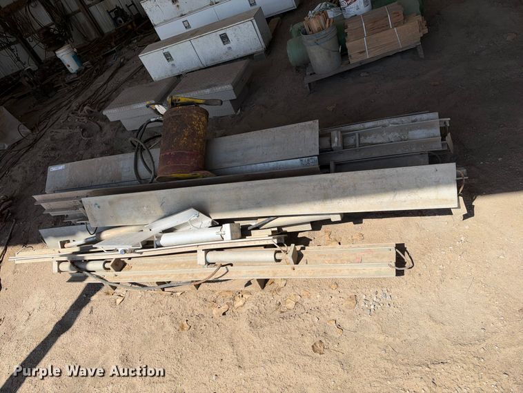 image for item EX2244 Shoring braces 
