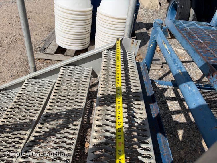 image for item EX2257 Stairs and platform 