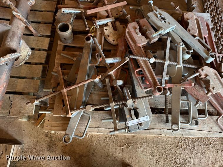 image for item EX2267 Pipe clamps 