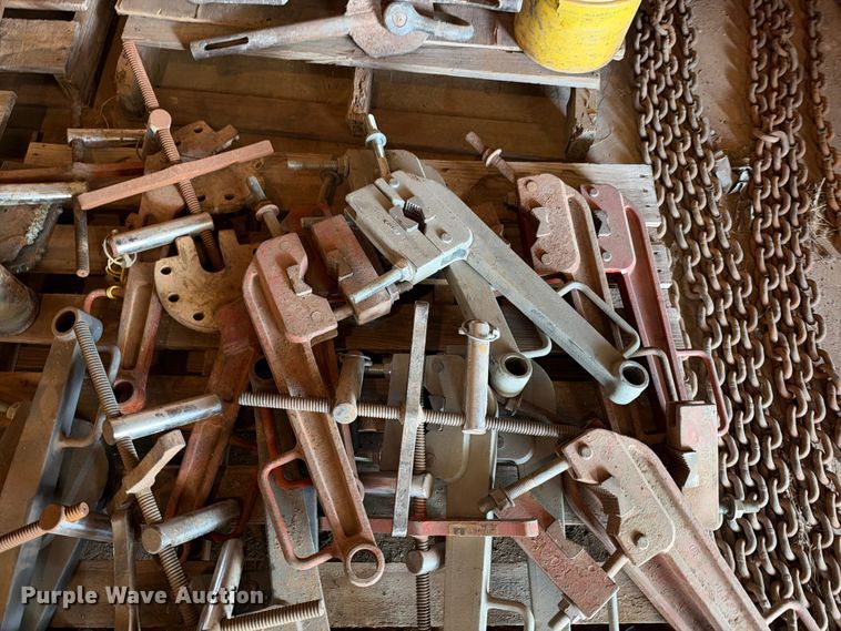 image for item EX2267 Pipe clamps 
