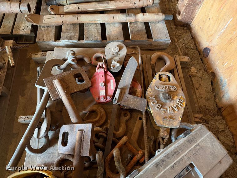 image for item EX2267 Pipe clamps 